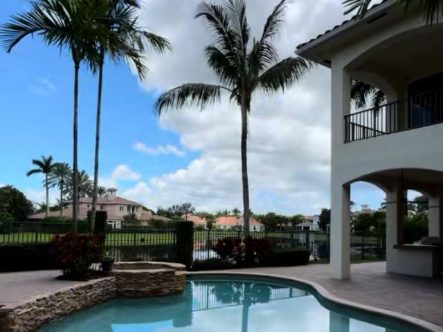 Дом в аренду по адресу 9407 Bridgebrook Drive - фото 6622983