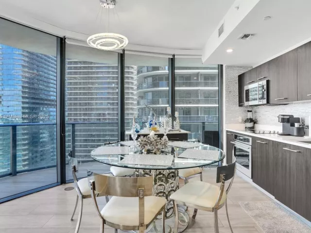 Продажа квартиры #2201 - фото 6952619