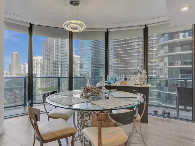 Продажа квартиры #2201 - фото 6952621