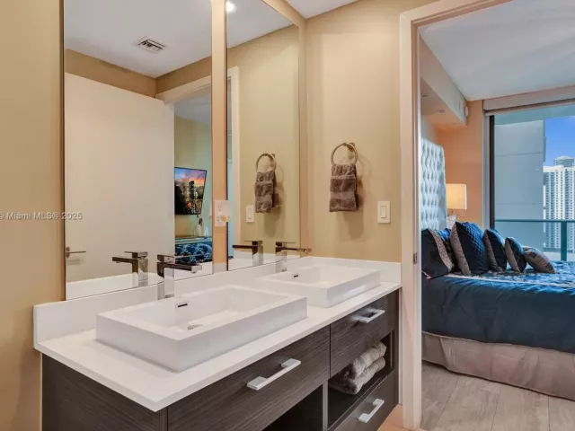 Продажа квартиры #2201 - фото 6952607