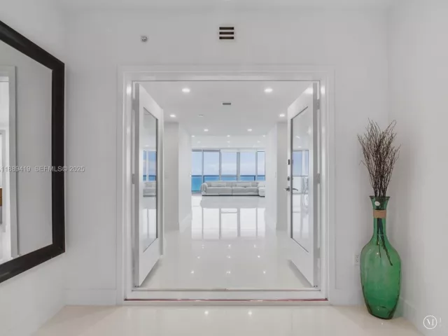 Продажа квартиры #1608 - фото 6609784