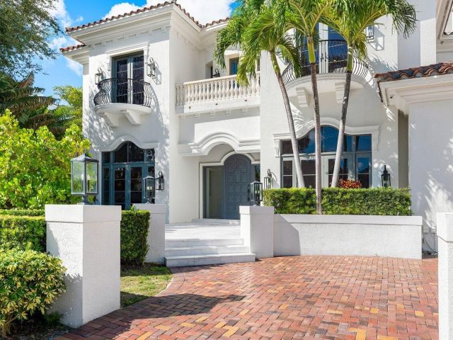 Продажа дома по адресу 155 SE Spanish Trail - фото 6610639