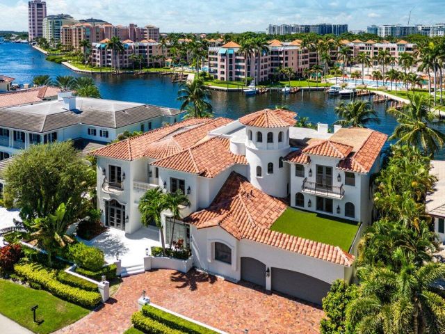 Продажа дома по адресу 155 SE Spanish Trail - фото 6610641