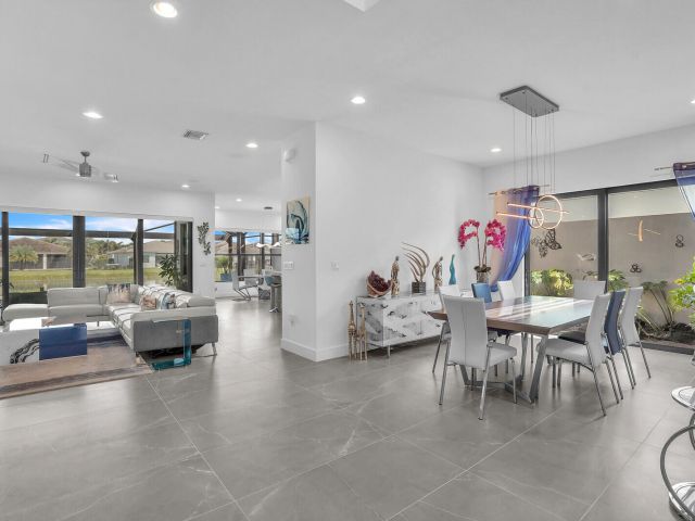 Продажа дома по адресу 8611 Dearborn River Way - фото 6644185