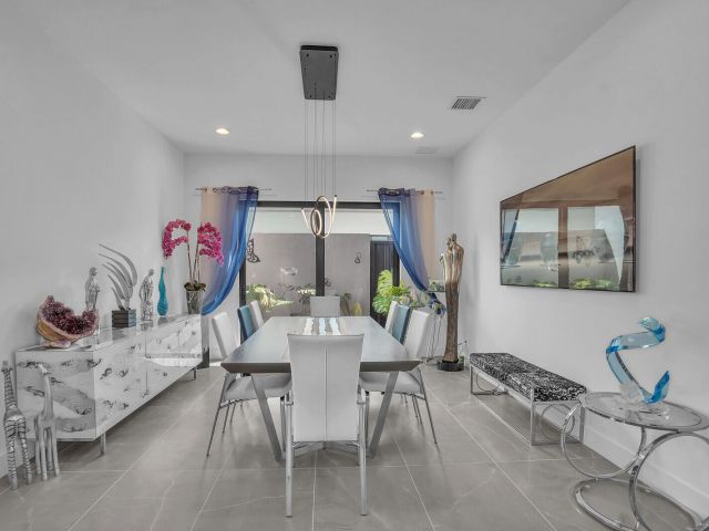 Продажа дома по адресу 8611 Dearborn River Way - фото 6644186