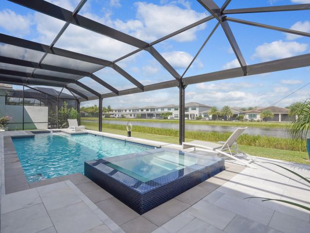 Продажа дома по адресу 8611 Dearborn River Way - фото 6644197