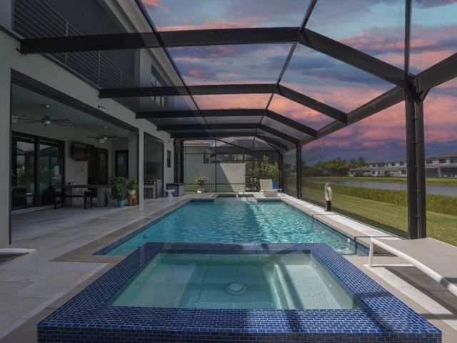 Продажа дома по адресу 8611 Dearborn River Way - фото 6644200