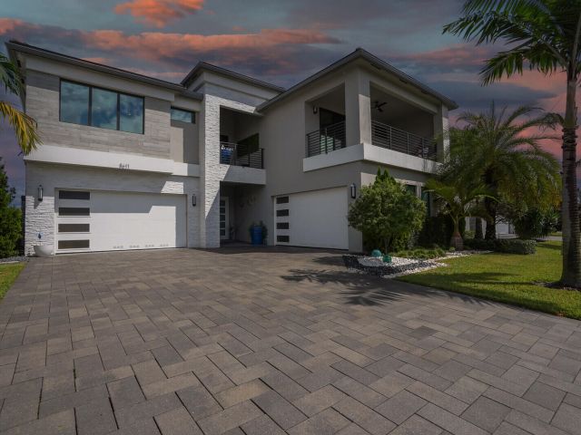 Продажа дома по адресу 8611 Dearborn River Way - фото 6644203