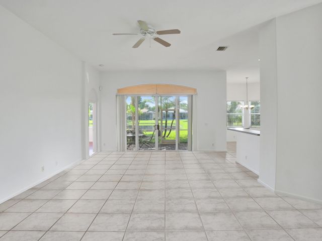 Продажа дома по адресу 15874 Vivanco Street - фото 6626581