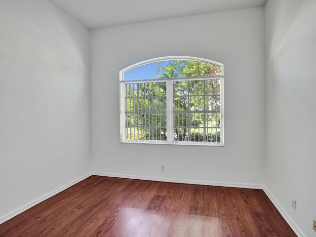 Продажа дома по адресу 15874 Vivanco Street - фото 6626582