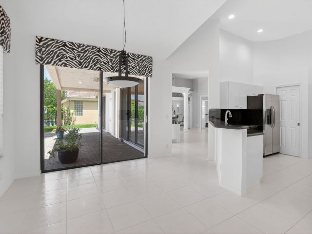 Продажа дома по адресу 10028 Venezia Place - фото 6643938