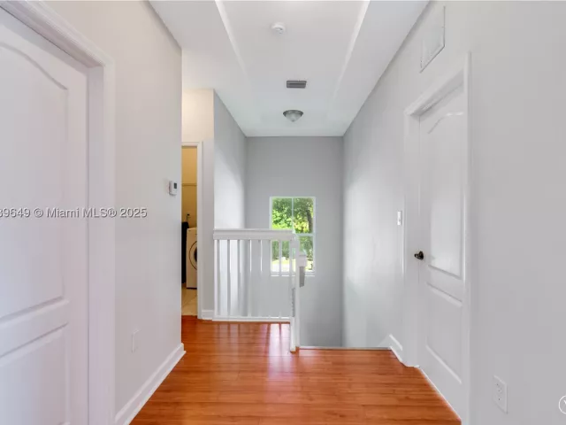 Продажа дома по адресу 8450 NW 113th Psge - фото 9355257