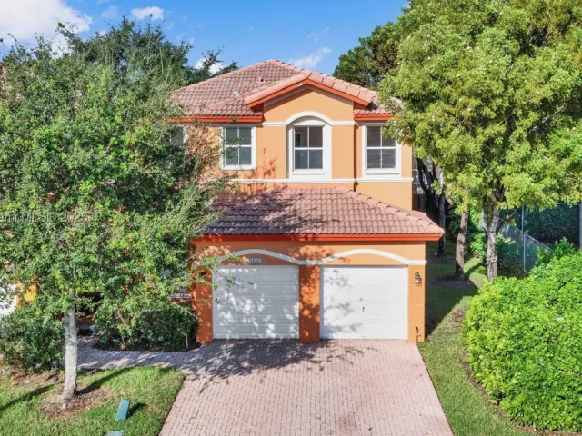Продажа дома по адресу 8450 NW 113th Psge - фото 9355259