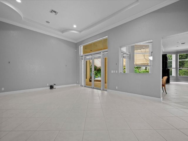 Продажа дома по адресу 7899 Preserve Drive - фото 6634272