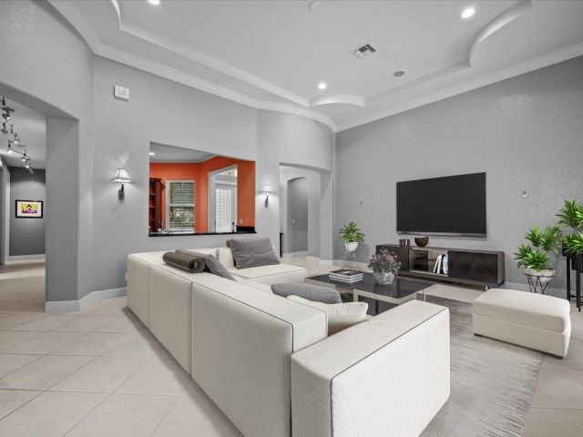 Продажа дома по адресу 7899 Preserve Drive - фото 6634273