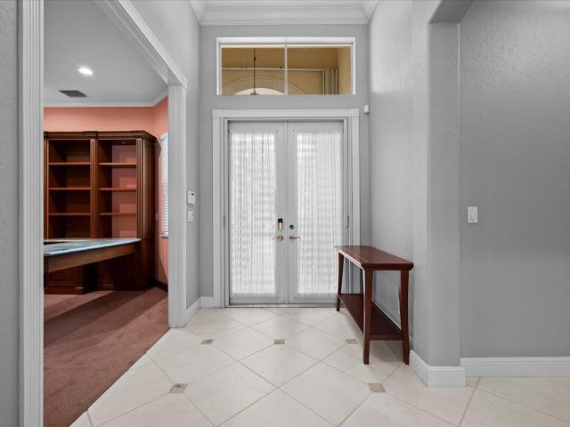 Продажа дома по адресу 7899 Preserve Drive - фото 6634277