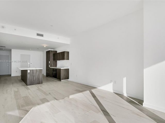 Продажа квартиры #904 - фото 6613196