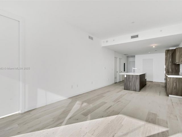 Продажа квартиры #904 - фото 6613197