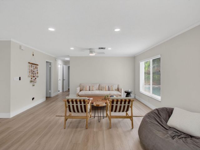 Дом в аренду по адресу 802 Mallard Drive - фото 6616738