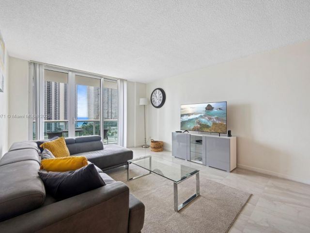 Продажа квартиры #1425 - фото 6613009