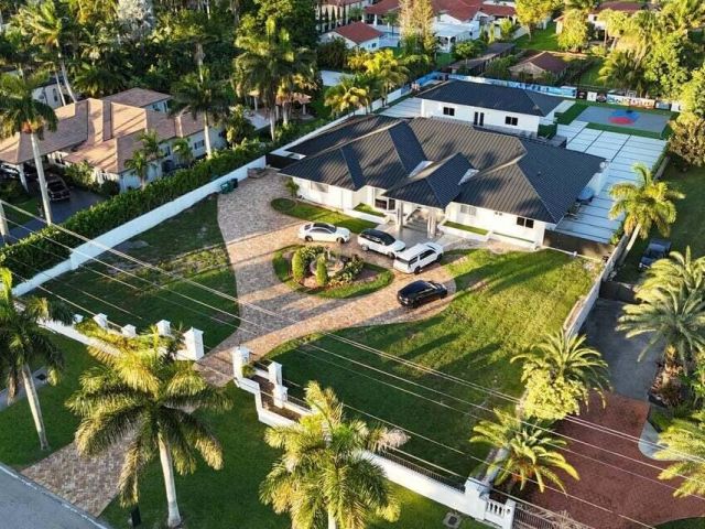 Дом в аренду по адресу 365 NW 132 Avenue - фото 6640222