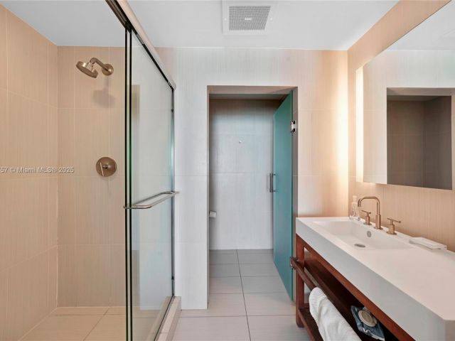 Продажа квартиры #1704 - фото 6613422