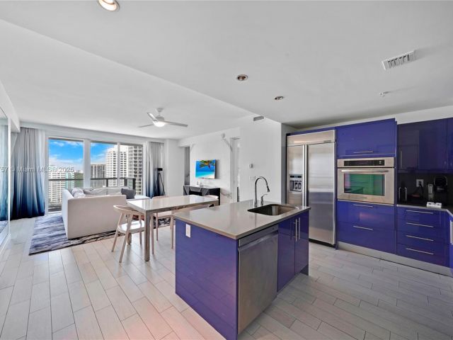 Продажа квартиры #1704 - фото 6613435