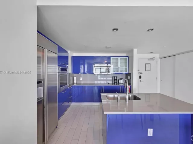 Продажа квартиры #1704 - фото 6613436