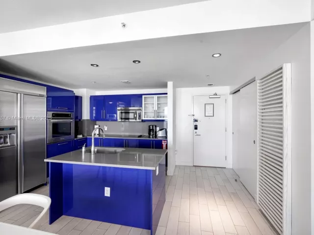 Продажа квартиры #1704 - фото 6613439