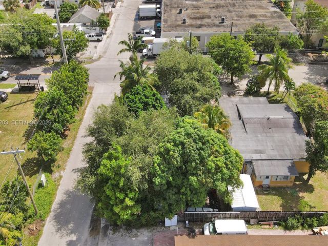 Продажа дома по адресу 1024 N 24th Ave - фото 7493779