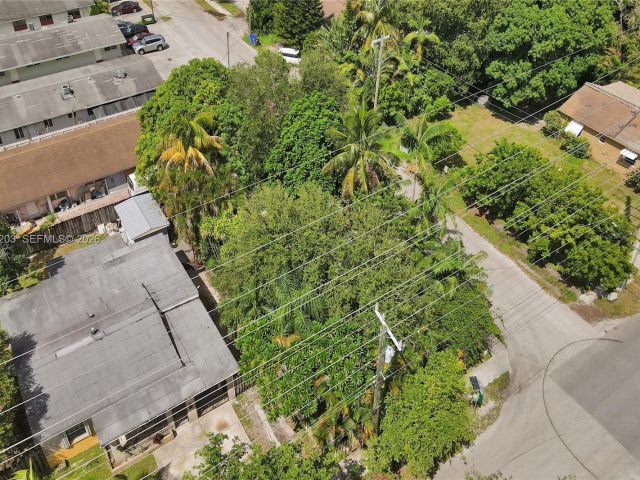 Продажа дома по адресу 1024 N 24th Ave - фото 7493799