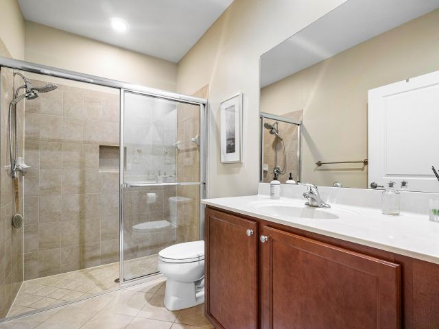 Дом в аренду по адресу 34 NW 7th Street 34 - фото 6625455