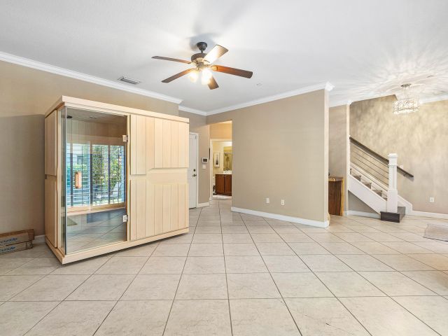 Дом в аренду по адресу 34 NW 7th Street 34 - фото 6625457