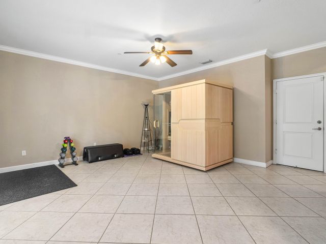 Дом в аренду по адресу 34 NW 7th Street 34 - фото 6625458