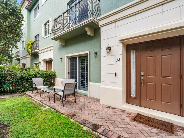 Дом в аренду по адресу 34 NW 7th Street 34 - фото 6625459