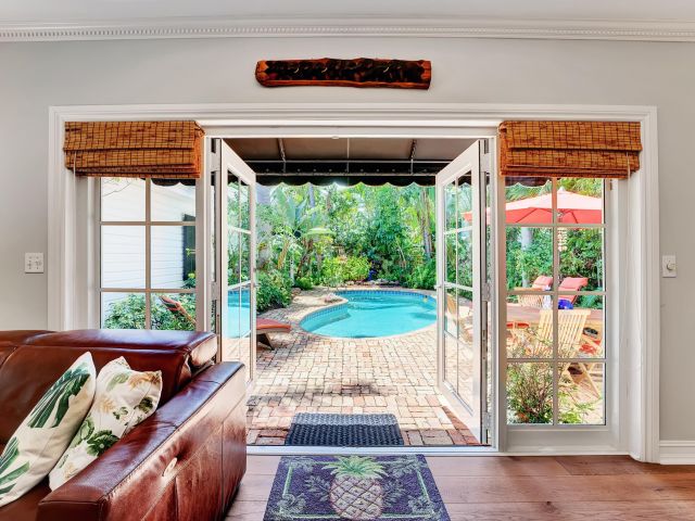 Дом в аренду по адресу 306 N Swinton Avenue - фото 6614483