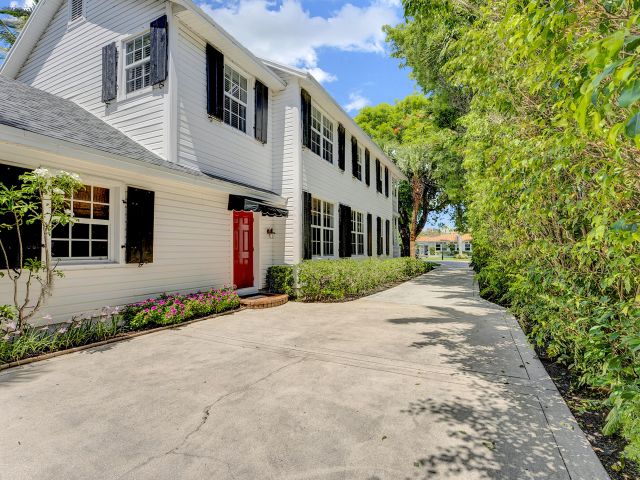 Дом в аренду по адресу 306 N Swinton Avenue - фото 6614487