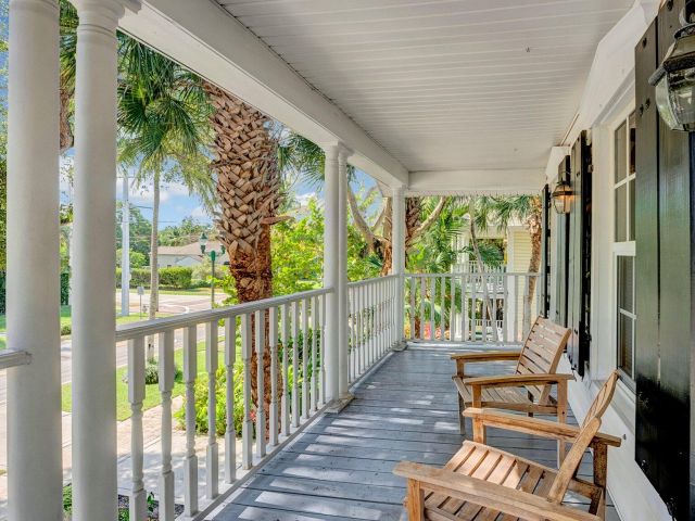 Дом в аренду по адресу 306 N Swinton Avenue - фото 6614488