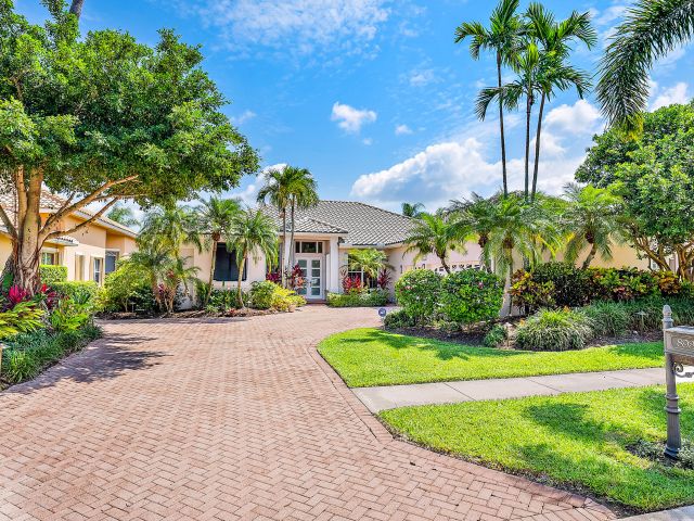 Продажа дома по адресу 8933 Lakes Boulevard - фото 6614367