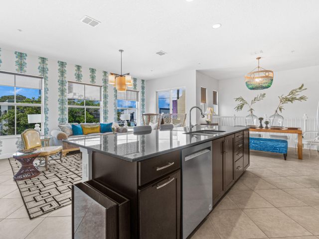 Дом в аренду по адресу 3620 S Dixie Highway 240 - фото 6635851