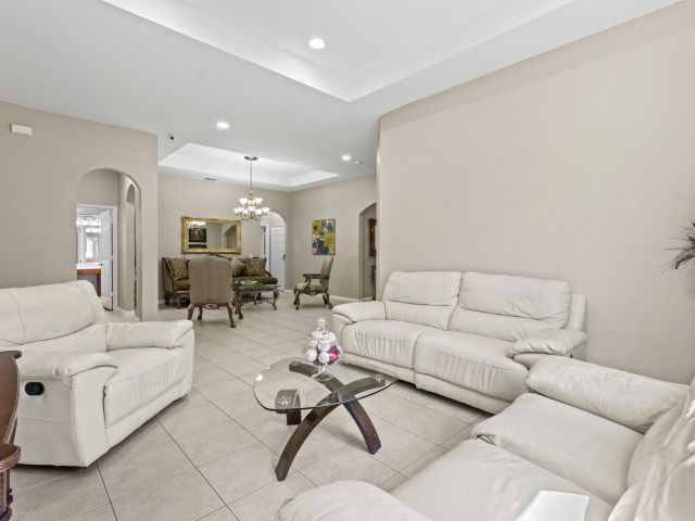 Продажа дома по адресу 8841 S San Andros - фото 6660915