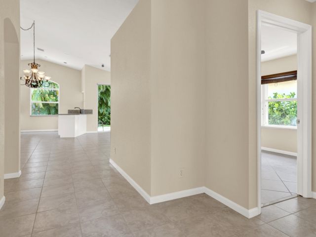 Дом в аренду по адресу 13255 Royale Sabal Court - фото 6617682