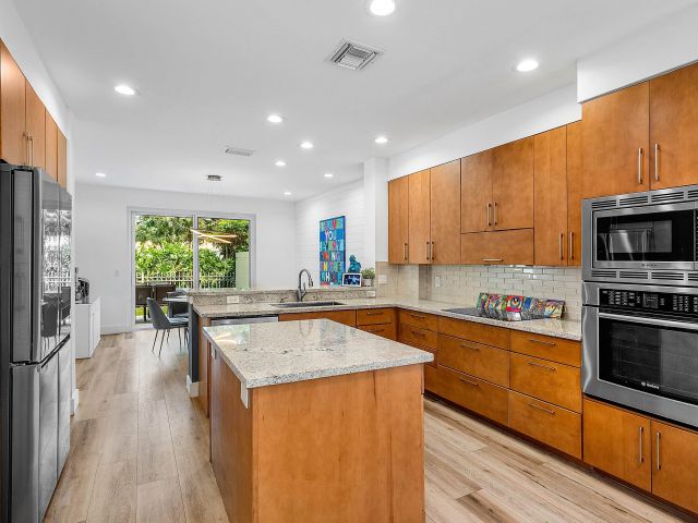 Продажа дома по адресу 5338 NW 26th Circle S - фото 6622928