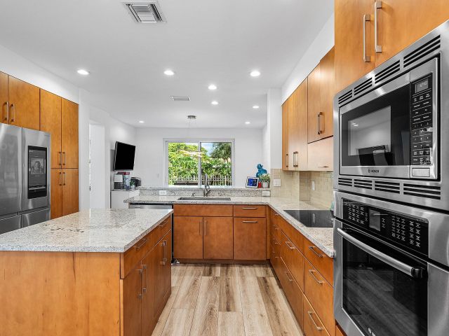 Продажа дома по адресу 5338 NW 26th Circle S - фото 6622929