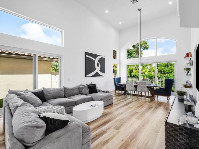 Продажа дома по адресу 5338 NW 26th Circle S - фото 6622938