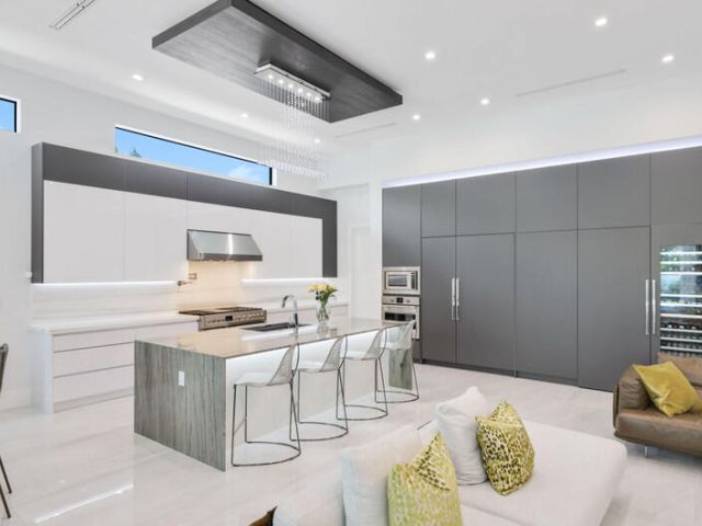 Продажа дома по адресу 260 NE 3rd Street - фото 6644674