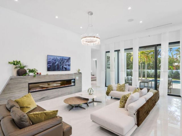 Продажа дома по адресу 260 NE 3rd Street - фото 6644676