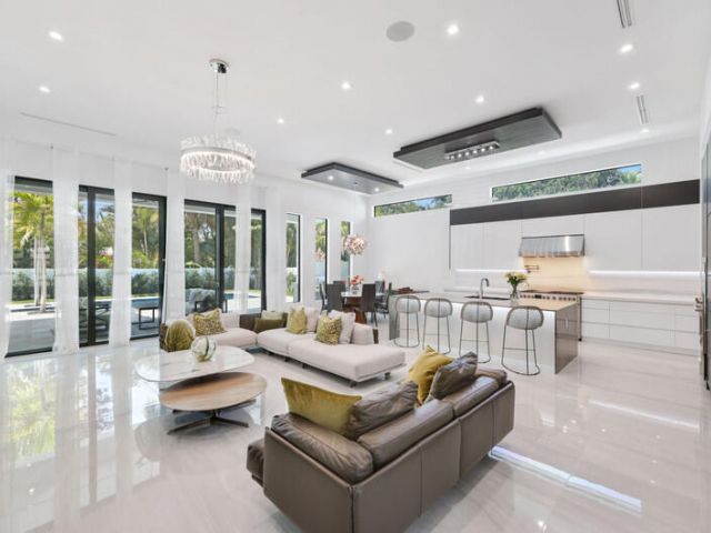 Продажа дома по адресу 260 NE 3rd Street - фото 6644677