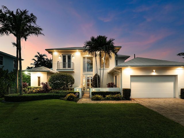 Продажа дома по адресу 1008 NW 1st Avenue - фото 6656680