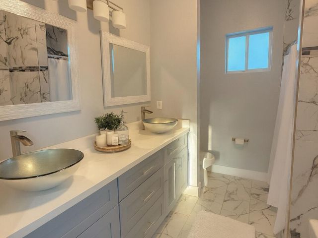 Продажа дома по адресу 5628 Flagler Street - фото 6698992